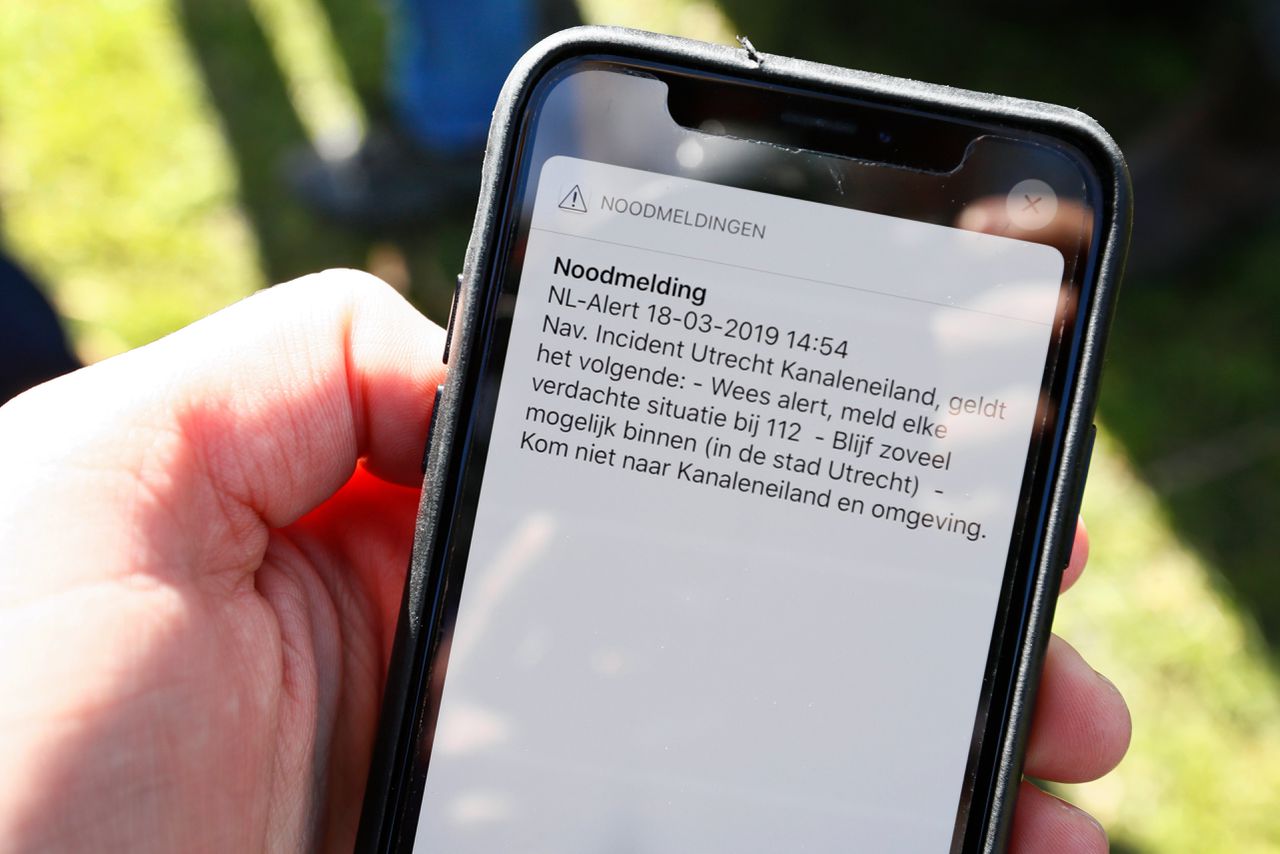 Via NL Alert krijgen Nederlanders een melding bij grote incidenten. Sinds begin maart is er ook de speciale NL-Alert-app.