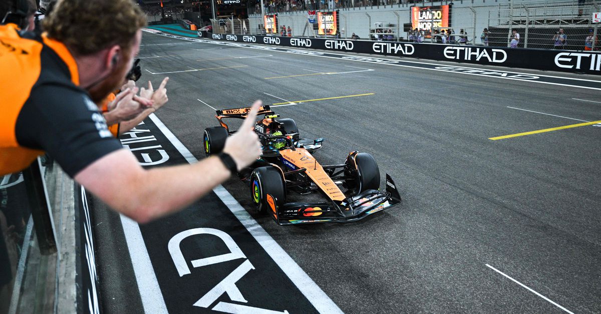 Norris onttroont Verstappen als wereldkampioen, ondanks diens zege in Abu Dhabi