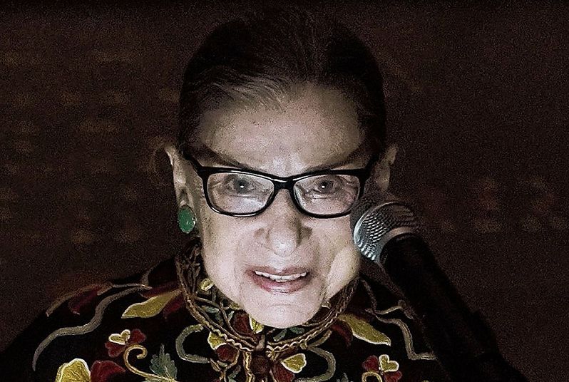 Ruth Bader Ginsburg op 14 december 2018, tijdens een naturalisatieplechtigheid in Washington