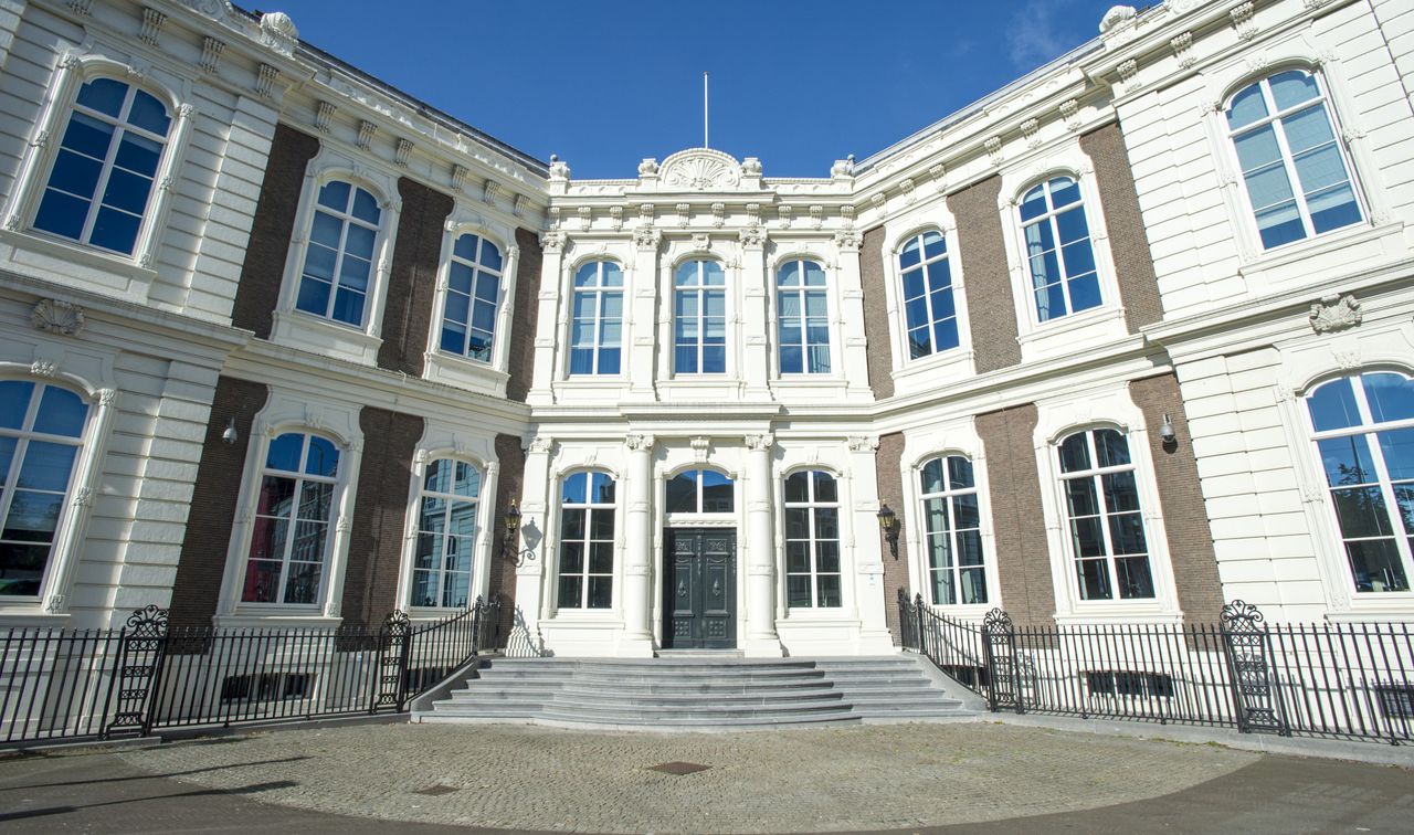 De Raad van State aan de Kneuterdijk, Den Haag.