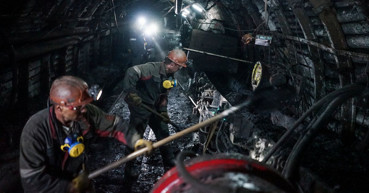 Scarsità di materie prime e prezzi elevati del gas: come le sanzioni stanno danneggiando anche la stessa Ue