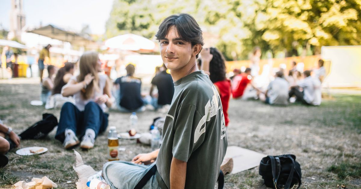 Oeverloos speuren naar een studentenkamer van 950 euro óf uren reizen vanaf het ouderlijk huis. ‘Al die kamerzoek-bullshit doe ik niet aan mee’