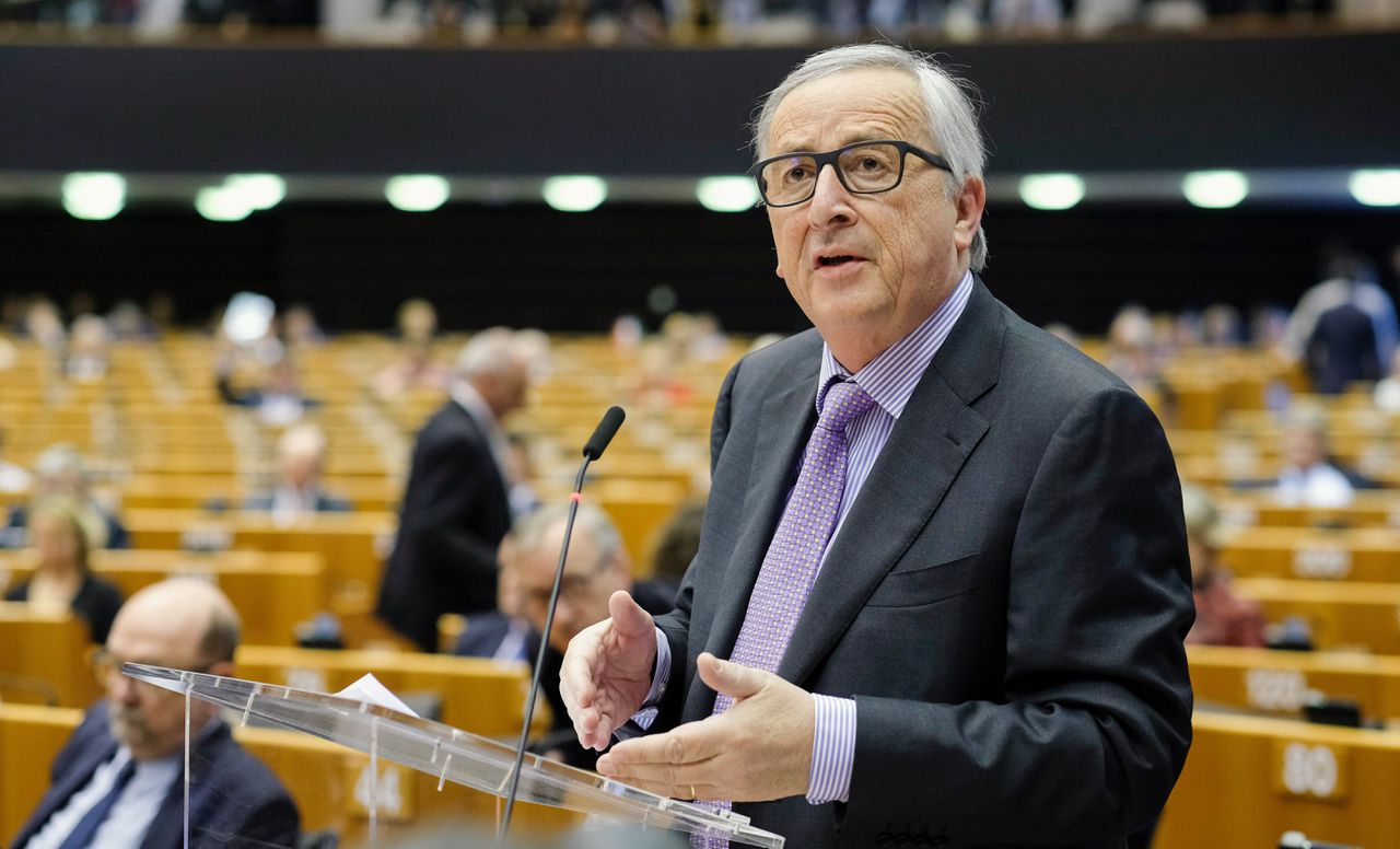 Jean-Claude Juncker in het Europees Parlement. Foto Olivier Hoslet/EPA