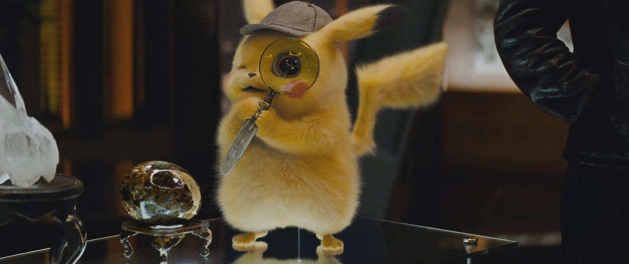 Pikachu, de gele broekzakmonstermuis als detective in de film Pokémon Detective Pikachu
