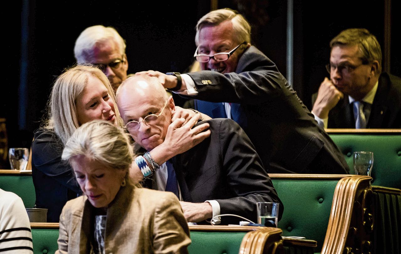 Jan Anthonie Bruijn (VVD) is zojuist verkozen tot voorzitter van de Eerste Kamer.