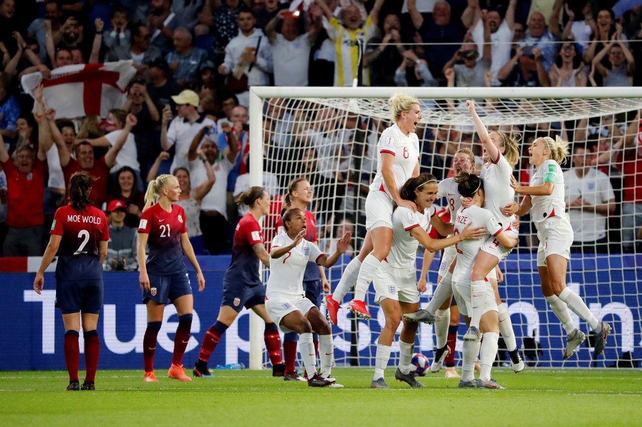 Engeland wint van Noorwegen en is door naar halve finale 
