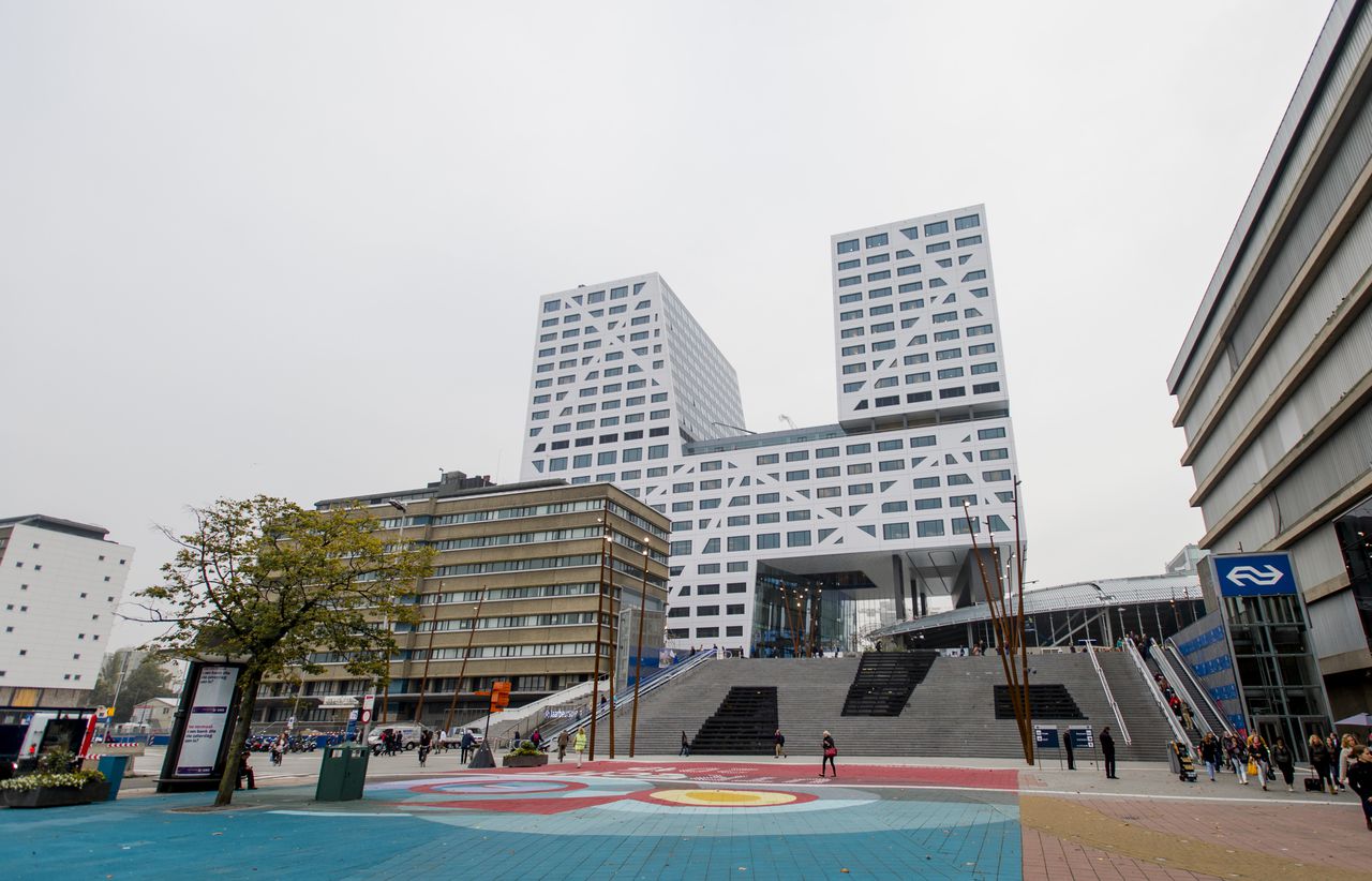 Het stadskantoor van Utrecht werd gebouwd door onder andere Boele & van Eesteren, G&S Bouw en HOMIJ Technische Installaties, drie dochters van VolkerWessels.