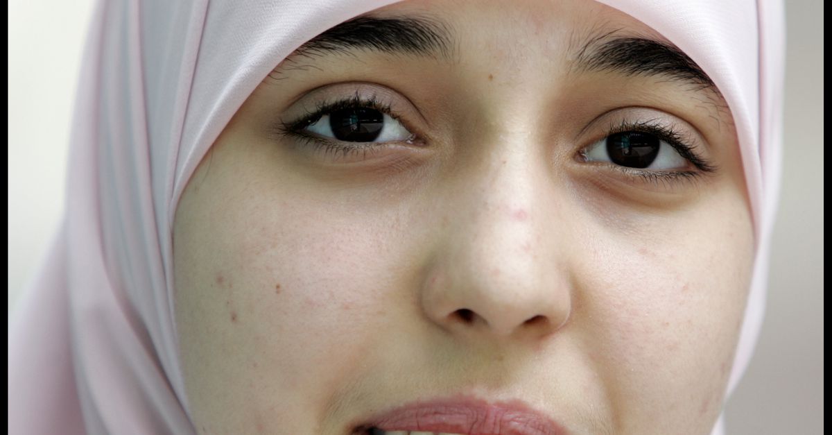 Hafza Azzouzi (17), mbo-studente - NRC