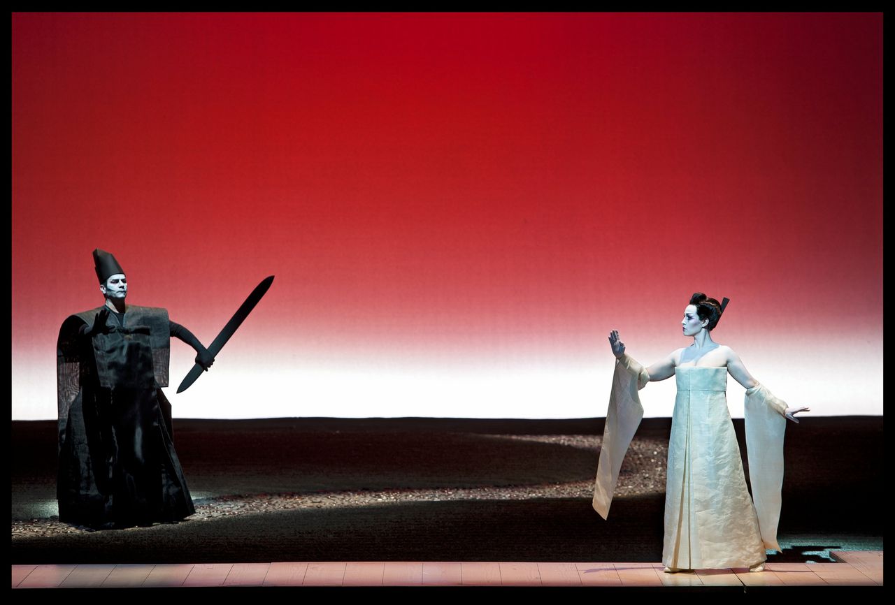 Madama Butterfly van De Nationale Opera, met regie, decor en licht van Robert Wilson