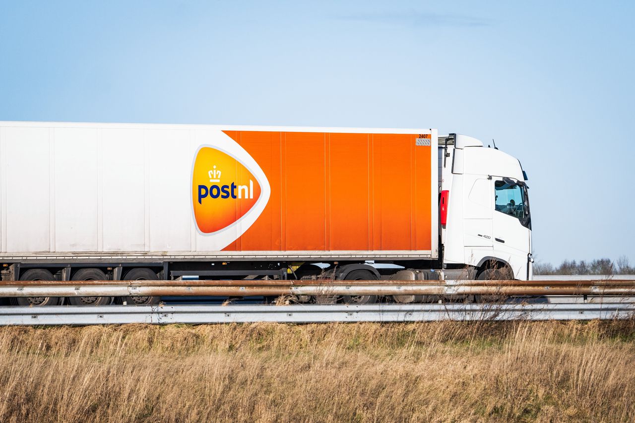 PostNL: boete van 2 miljoen voor te laat bezorgde post  