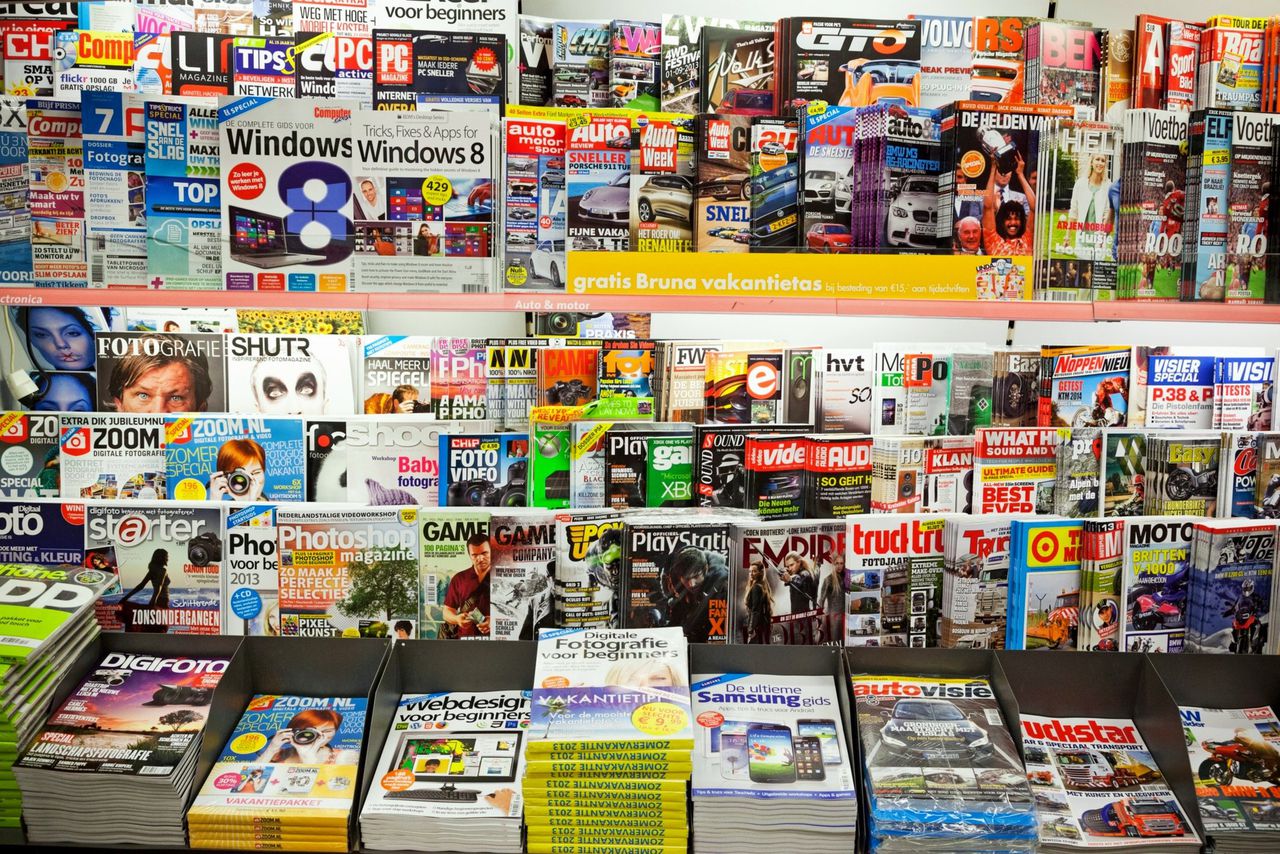 Tijdschriften in een Amsterdamse kiosk. Foto Lya Cattel