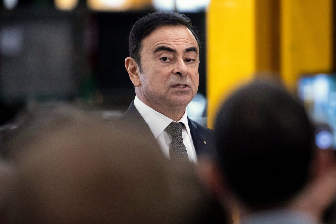 ‘Arrestatiebevel voor Renault-topman Carlos Ghosn’ 