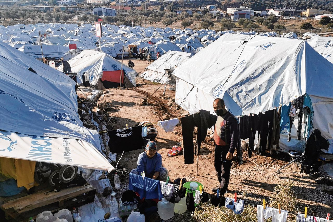 Vluchtelingen in het kamp op het Griekse eiland Lesbos.