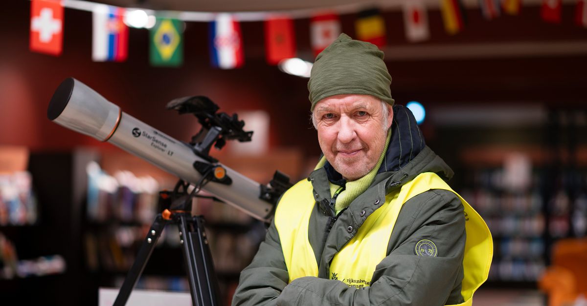 Onder een donkere Friese hemel wordt de fascinatie voor de sterren gekoesterd