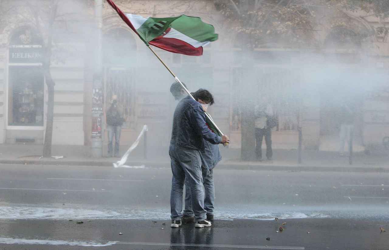 De herdenking van de Hongaarse opstand liep in 2006 in Boedapest uit op een protest tegen premier Gyurcsány.
