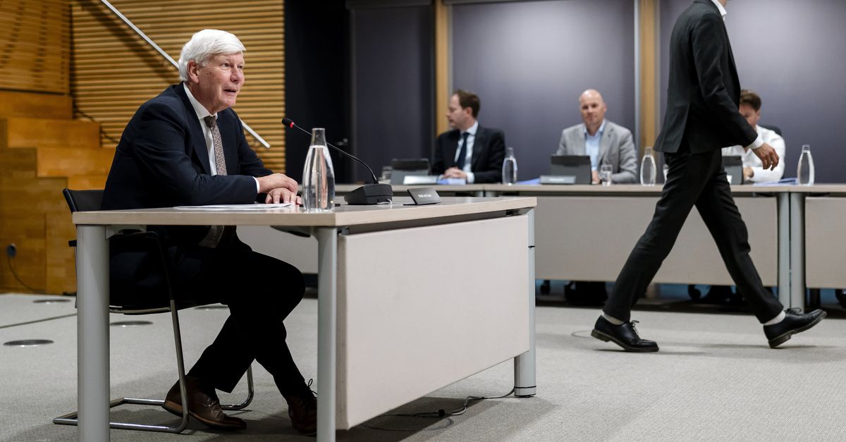 Oud-korpschef van Nationale Politie Henk van Essen: ‘De avondklokrellen hadden niks te maken met coronamaatregelen: het was crimineel gedrag’
