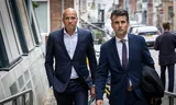 Frits van Eerd (links) komt donderdag met zijn advocaat Robbert Jonk aan bij de rechtbank. De voormalig Jumbo-topman kreeg een celstraf van twee jaar opgelegd.  Foto Vincent Jannink 