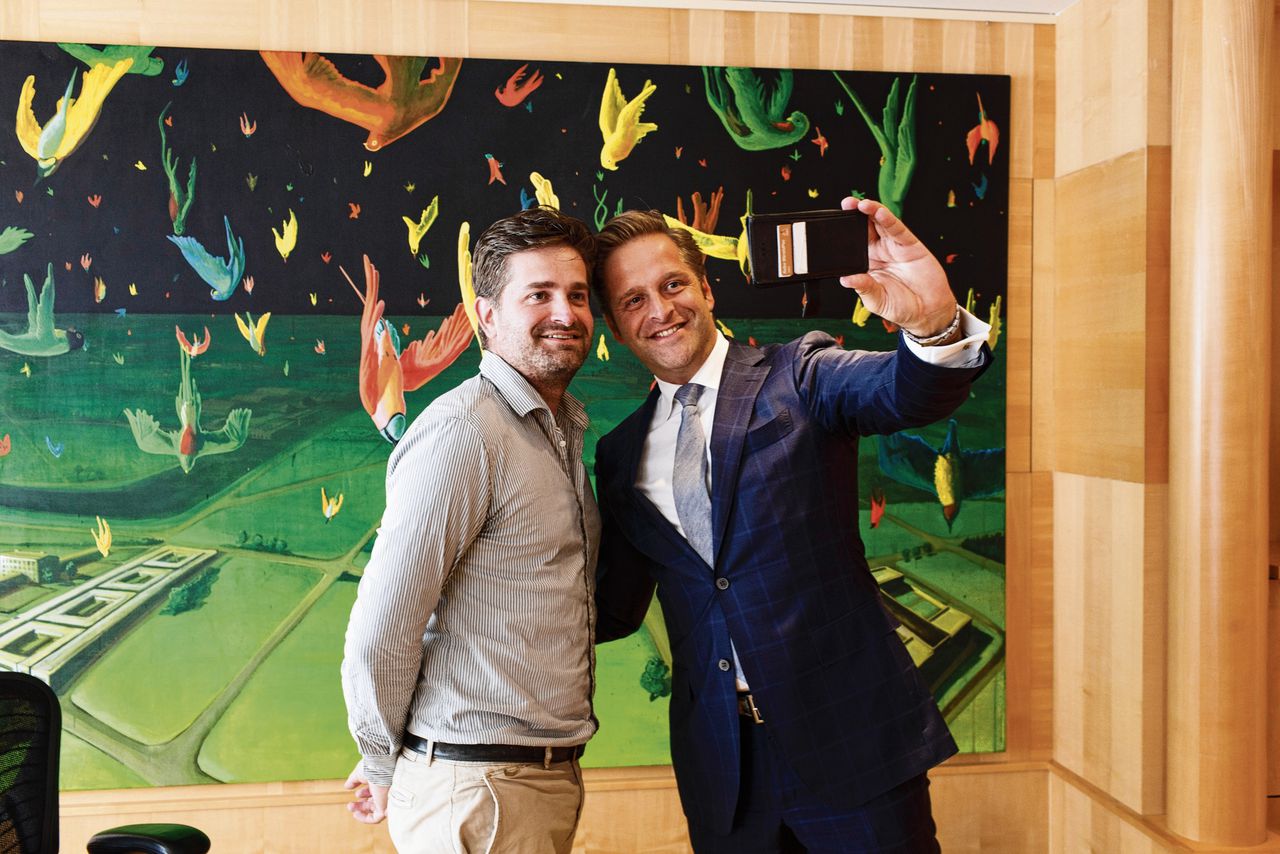 Kunst In De Kamer Van Minister De Jonge Zijn Het Vogels Of Vluchtelingen Nrc