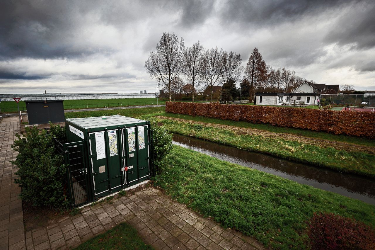 Je stroom bewaren in de buurtbatterij 