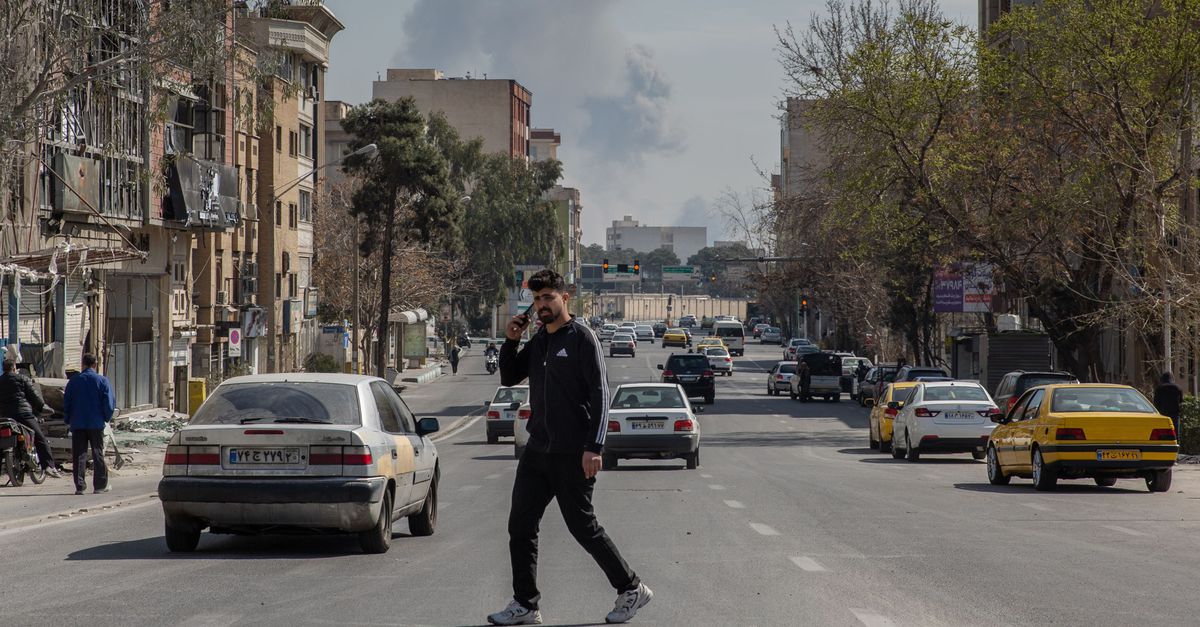 In Teheran is de schade groot na een week van onafgebroken bombardementen