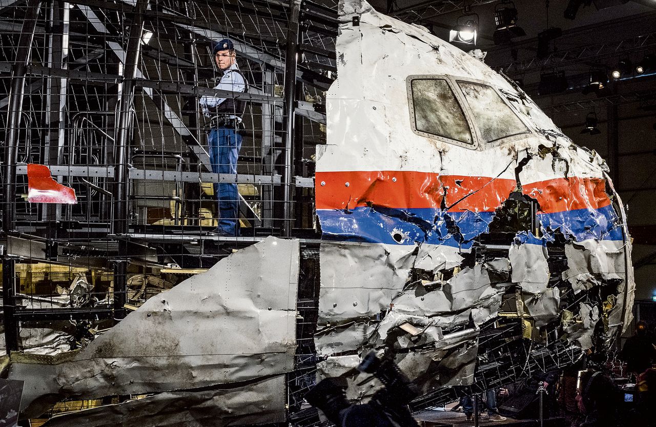 Reconstructie van het boven Oekraïne neergehaalde vliegtuig MH17. Foto David van Dam