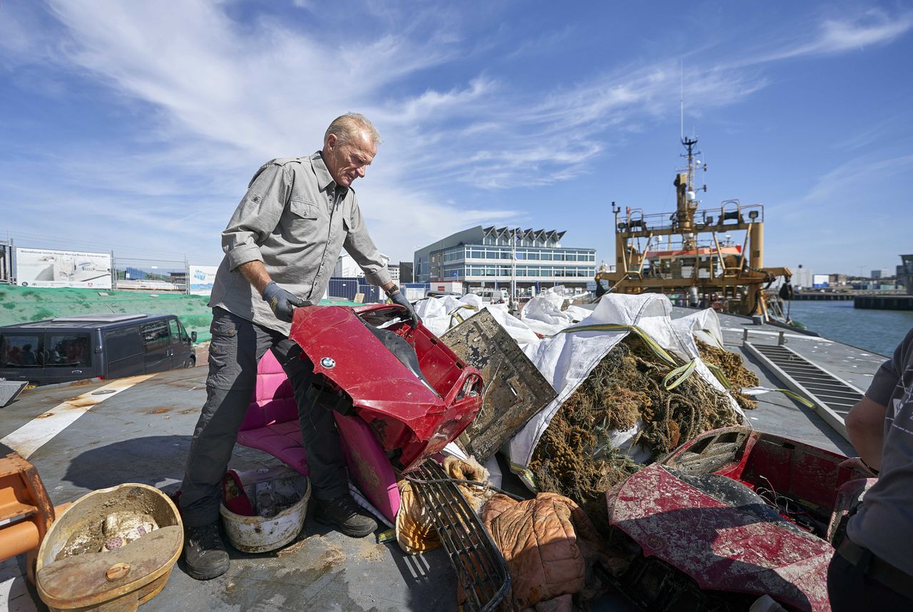 2.500 kilo afval uit de Noordzee gehaald 