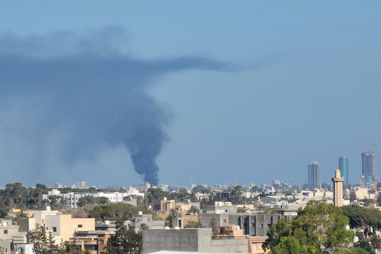 Tientallen doden na geweld tussen facties van door VN gesteunde regering in Tripoli 