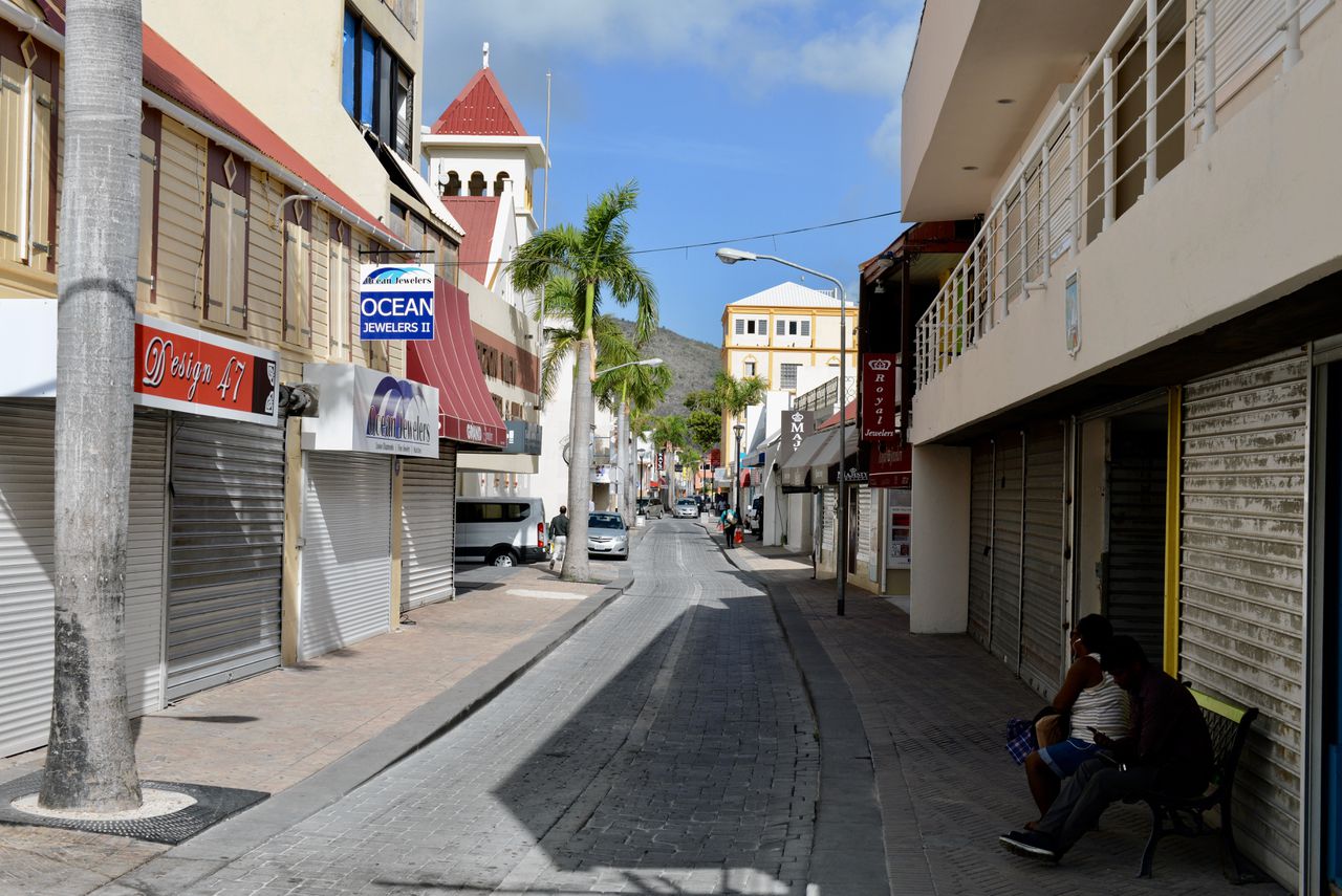 Op Sint-Maarten wordt nog altijd gewerkt aan de wederopbouw na orkaan Irma, in 2017.