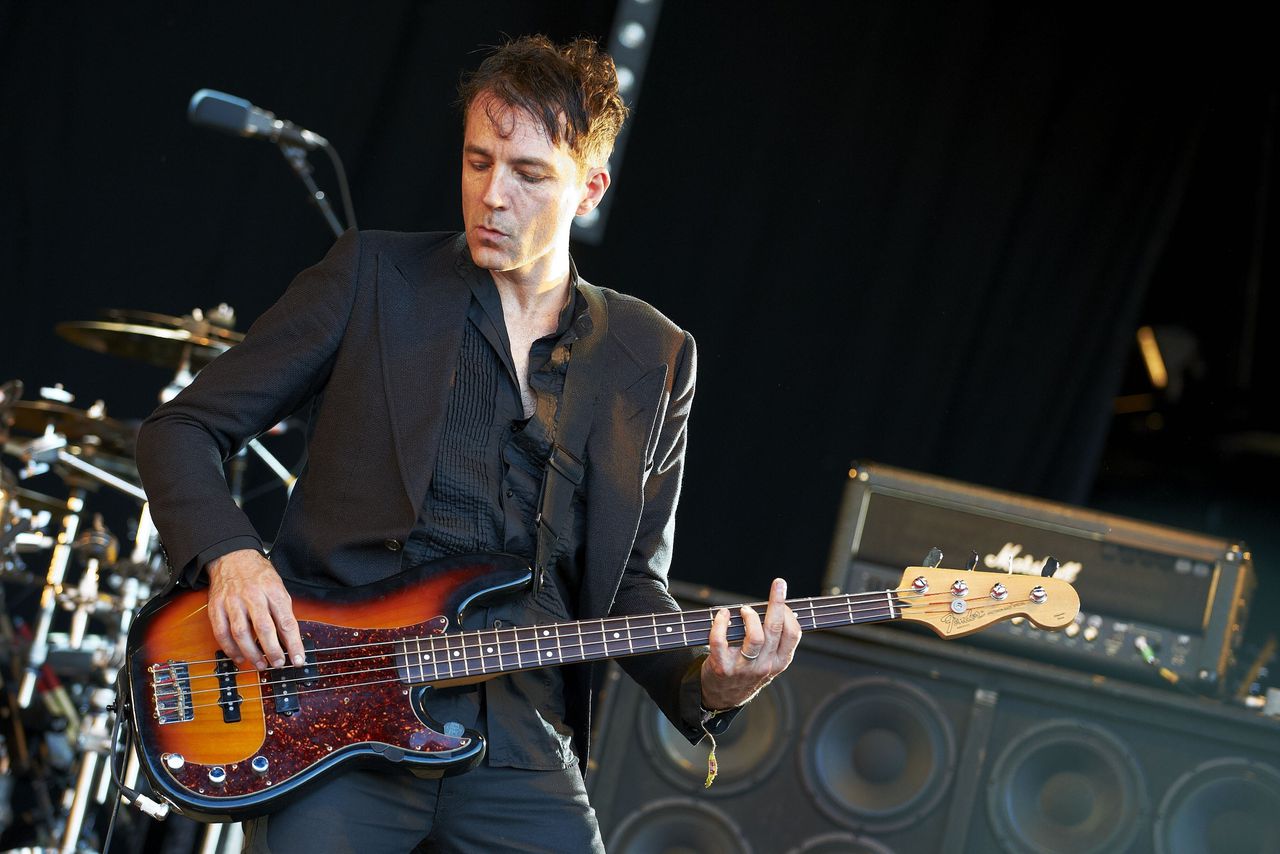 Pulp-bassist Steve Mackey overleden 