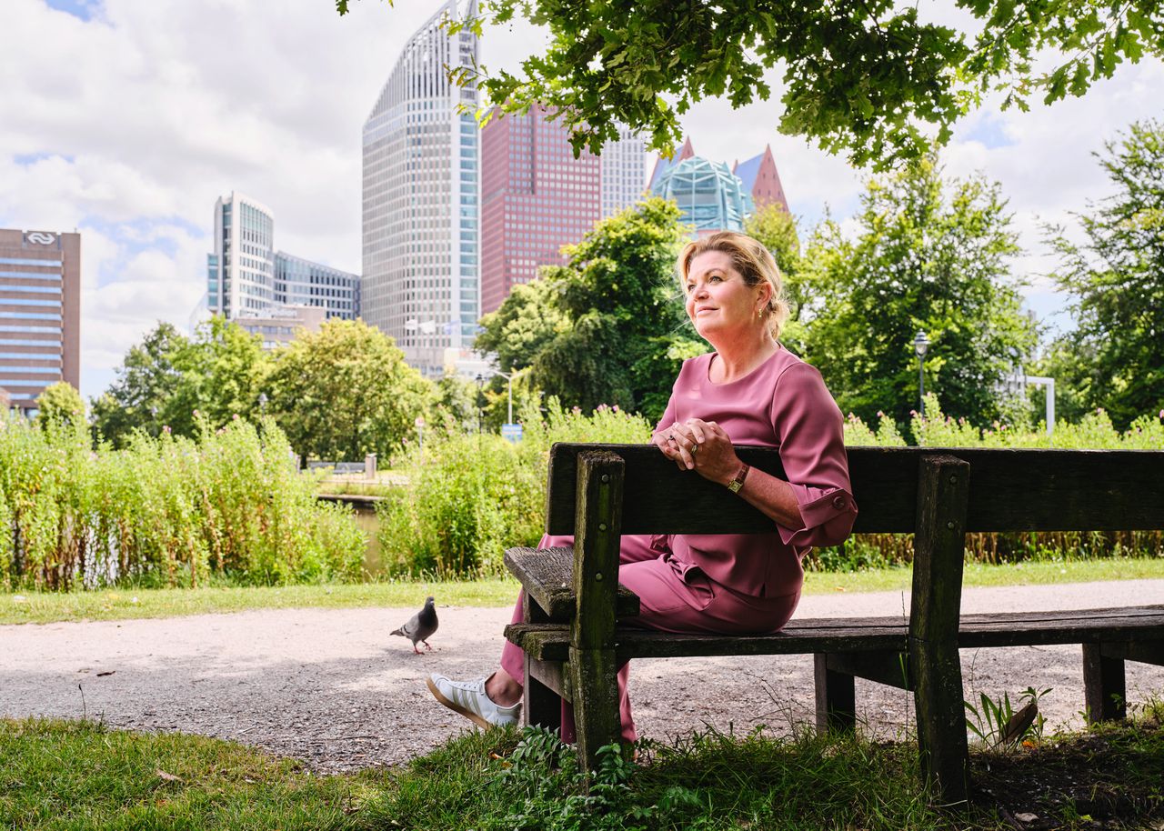 Oud-stikstofminister Christianne van der Wal: ‘Ik hóóp dat het kabinet slaagt in Brussel, voor de boeren en de natuur. Ik zit niet in de politiek vanuit cynisme’ 