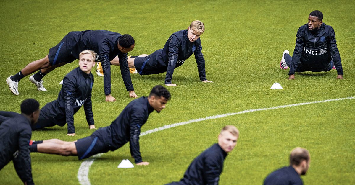 Oranje Terug Op Het Veld Met Ronald Koeman In Het Achterhoofd Nrc