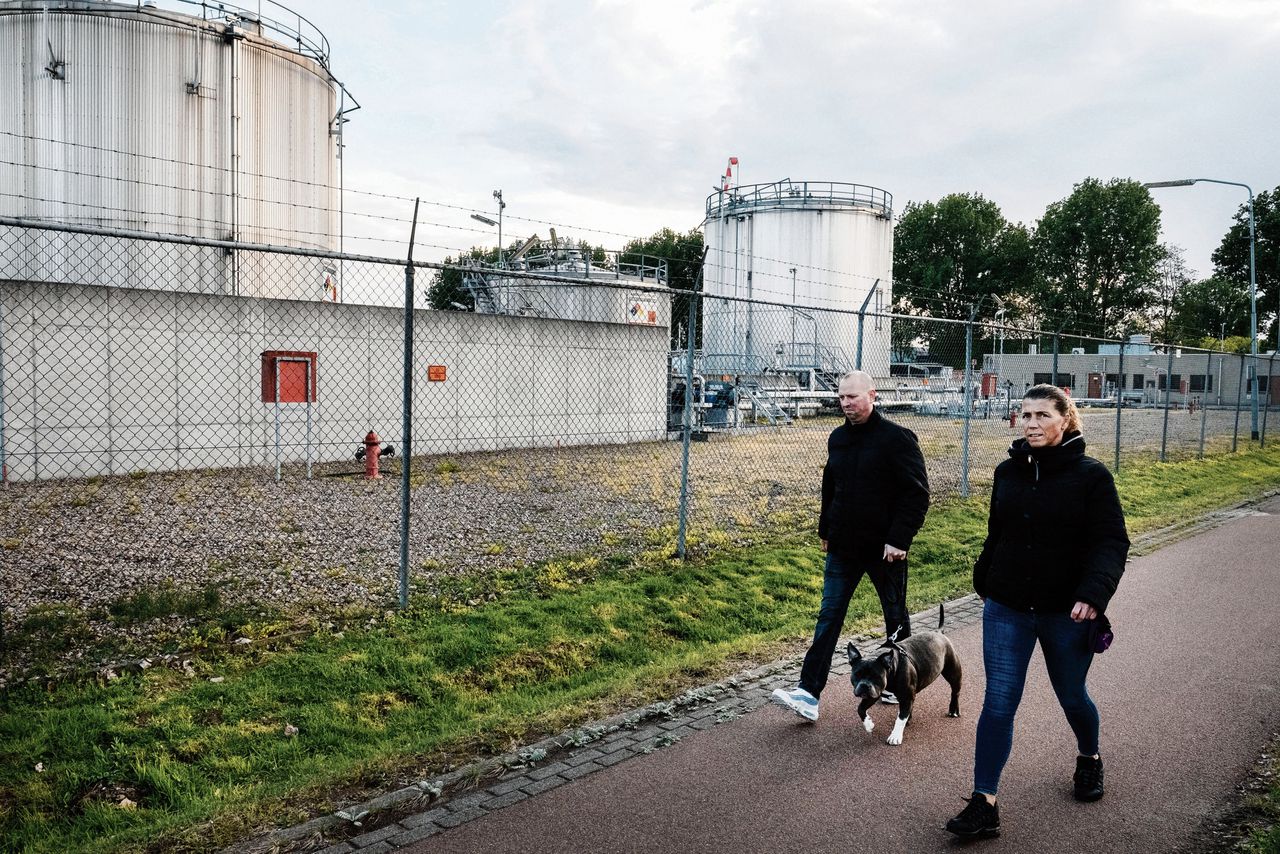 Inwoners van Waalwijk en omgeving maken zich zorgen over fracken: gaswinning door onder hoge druk water, zand en chemicaliën in gesteente te spuiten.
