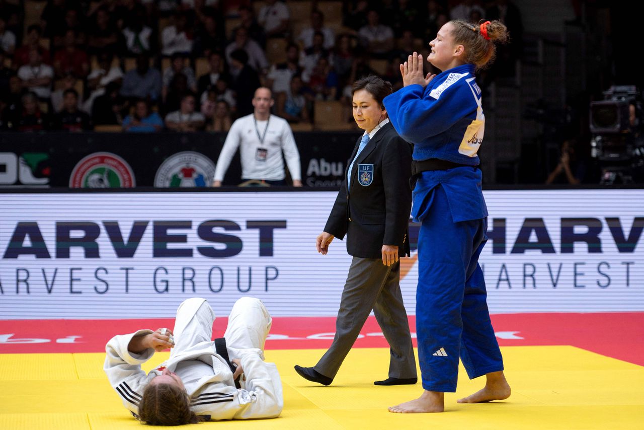 Joanne van Lieshout voor het eerst wereldkampioen judo na winst op Angelika Szymanska 