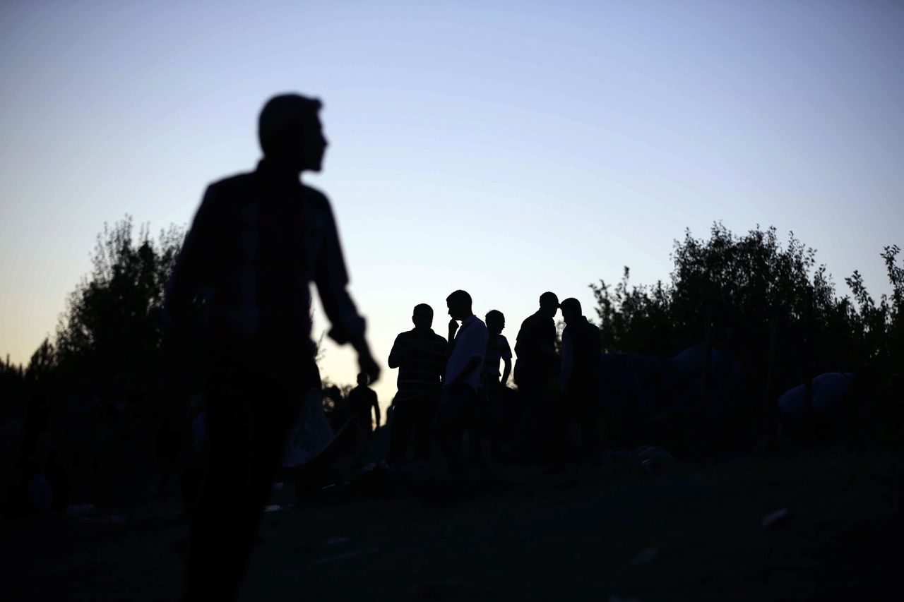 Migranten op weg naar Europa vlakbij de Turkse stad Edirne, bij de grens met Bulgarije en Griekenland.