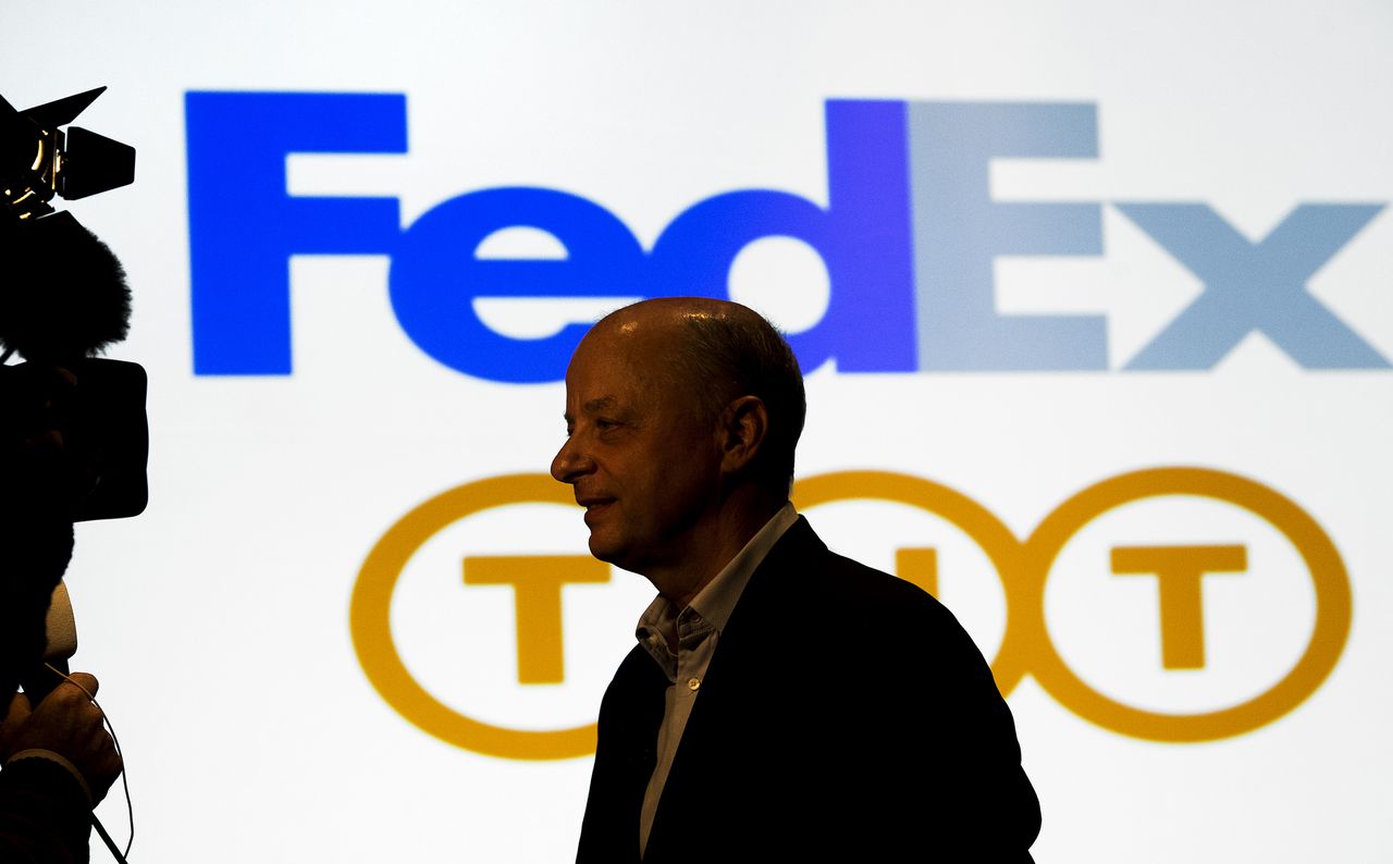 Tex Gunning, CEO van TNT Express, staat de pers te woord tijdens een persconferentie in april van dit jaar omtrent de overname van TNT door het Amerikaanse FedEx.