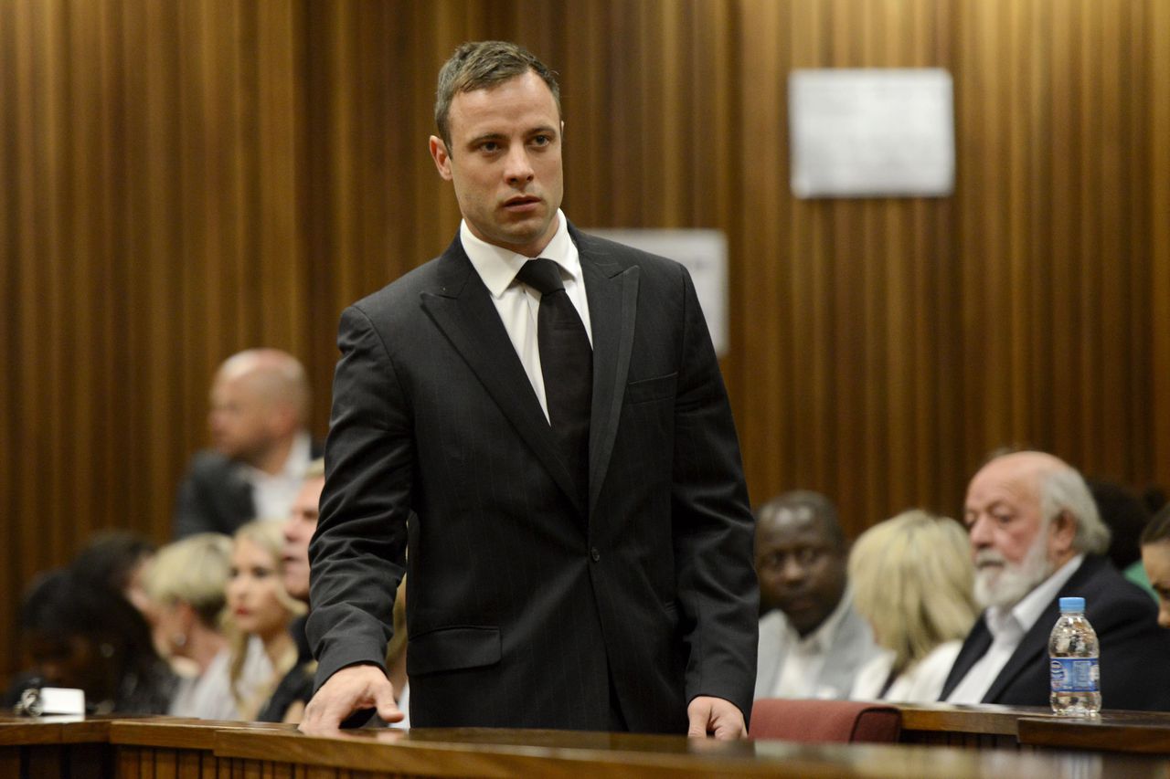 Oscar Pistorius arriveert in de rechtszaal, vanochtend.