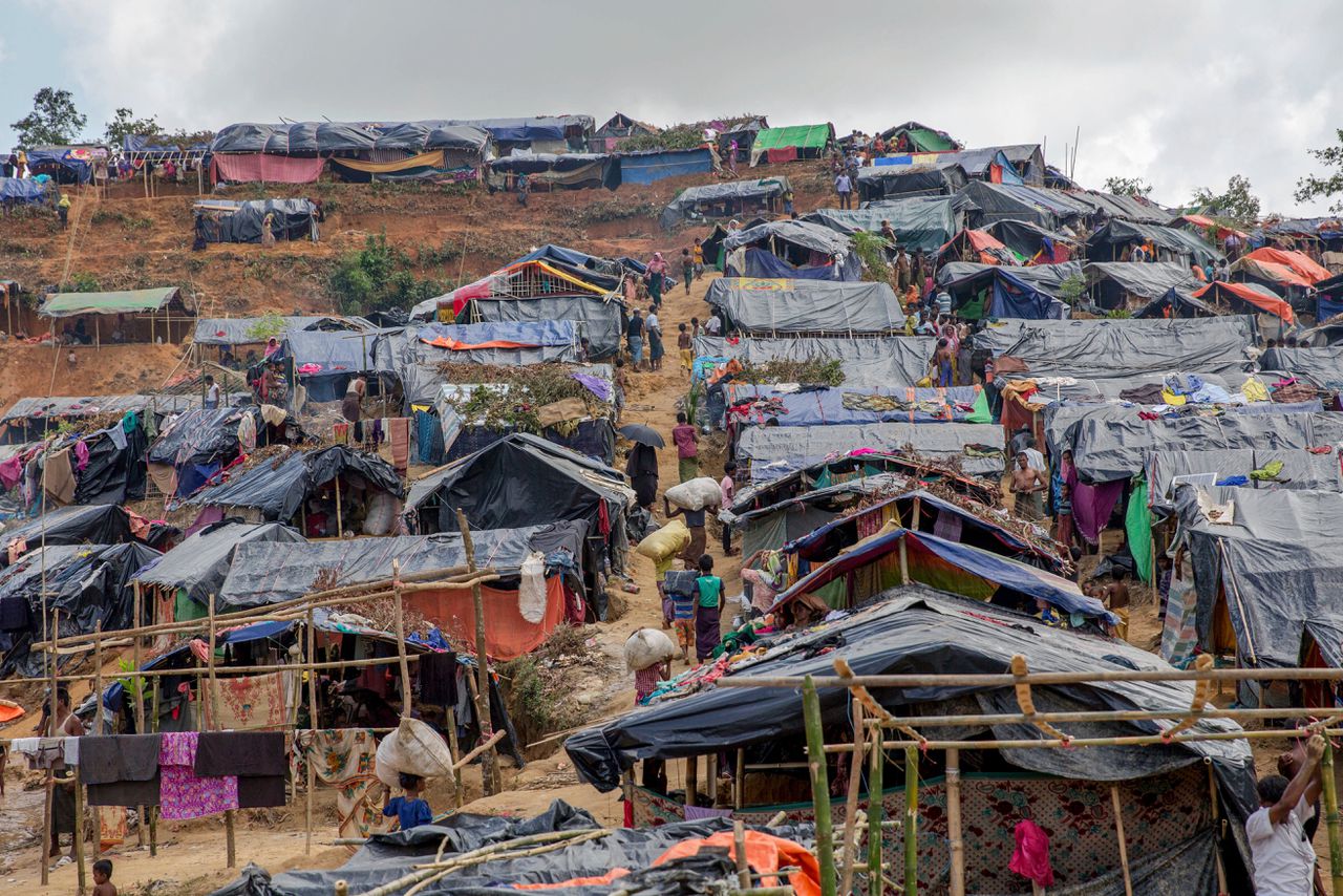 Veel gevluchte Rohingya worden opgevangen in Bangladesh.