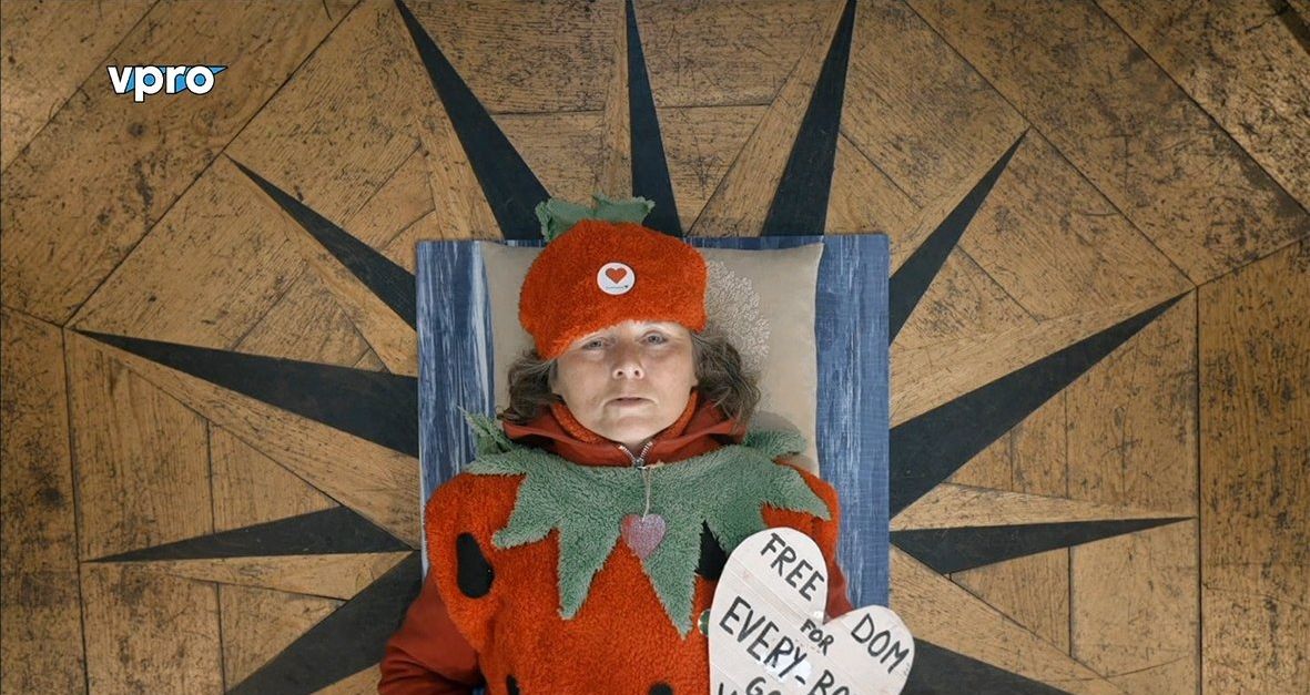 Floating Towards Willem Engel In A Strawberry Costume Ruetir