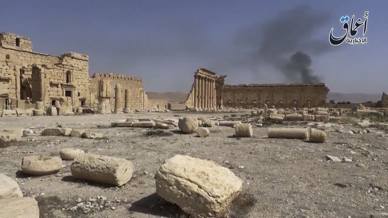 De ruïnes in Palmyra kort na de inname van de stad door IS.