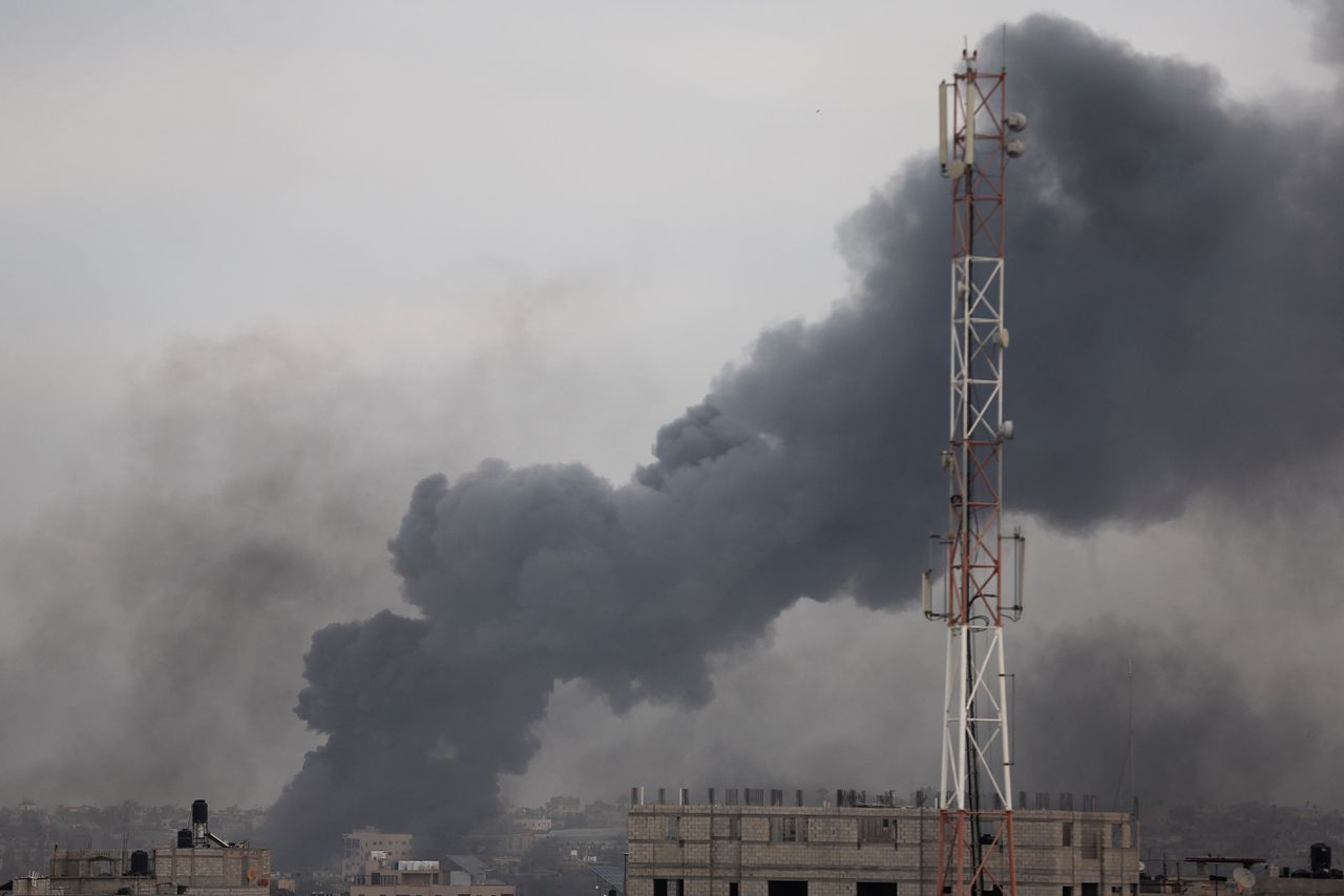 Israël bombardeert Khan Younis, ‘zes doden bij beschietingen op Rafah’ 