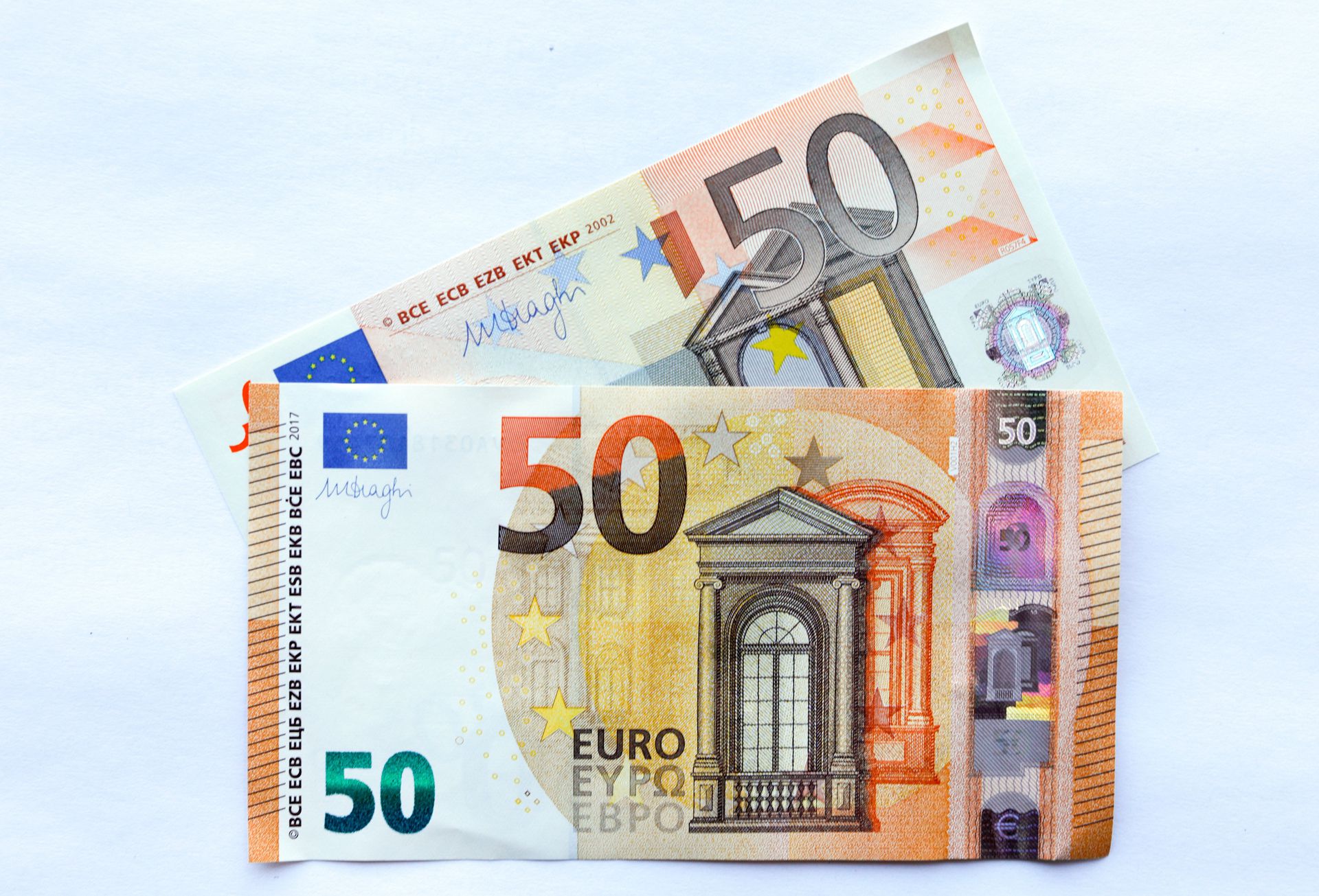 Пятьдесят изменить. 50 Евро купюра. Банкнота 50 евро. Как выглядит 50 евро. Купюра 50 евро современная.