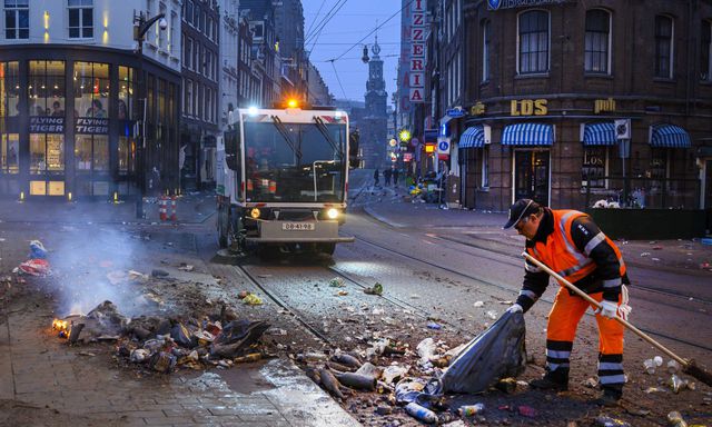 Dit Jaar Weer Stijging Van Aantal Vuurwerkslachtoffers Helft Was Omstander Nrc