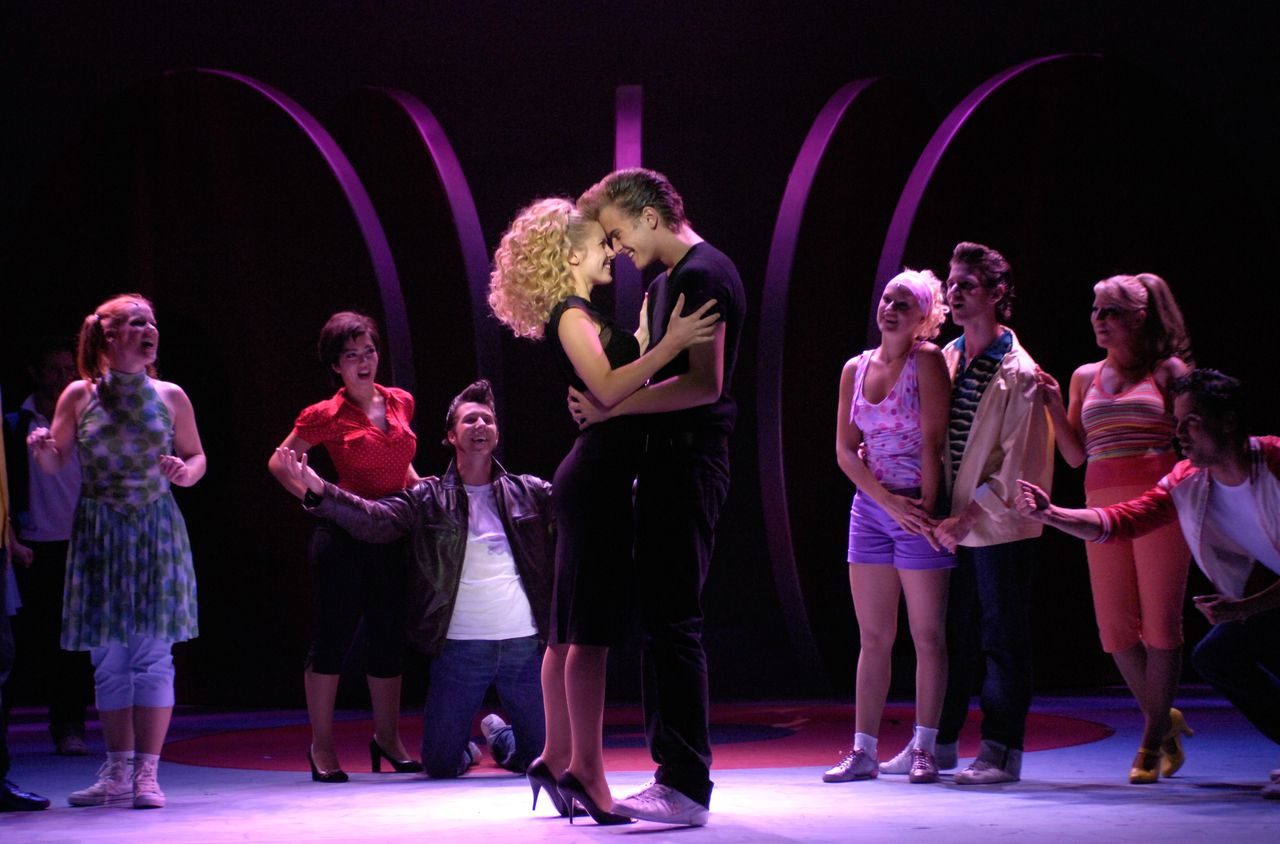 Jim Bakkum heeft in ‘Grease’ maar één grijns NRC