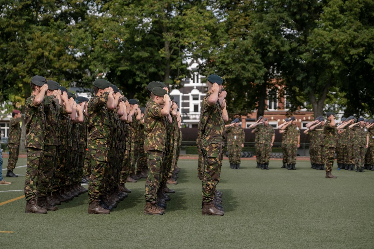 Militairen in de Koninklijke Militaire Academie (KMA) in Breda.