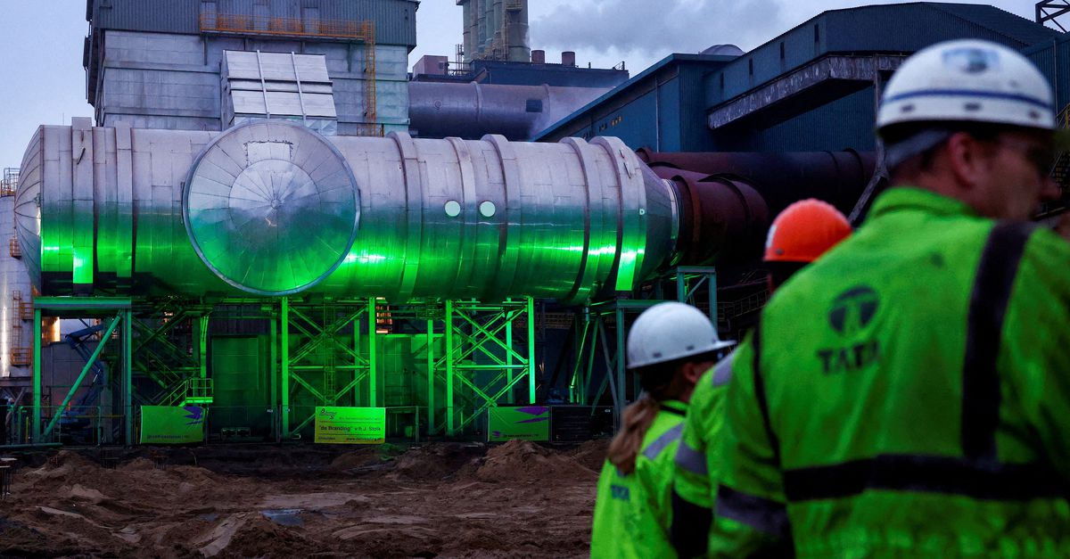 Tata Steel moet erkennen dat staalslakken gevaarlijk zijn, vindt toezichthouder