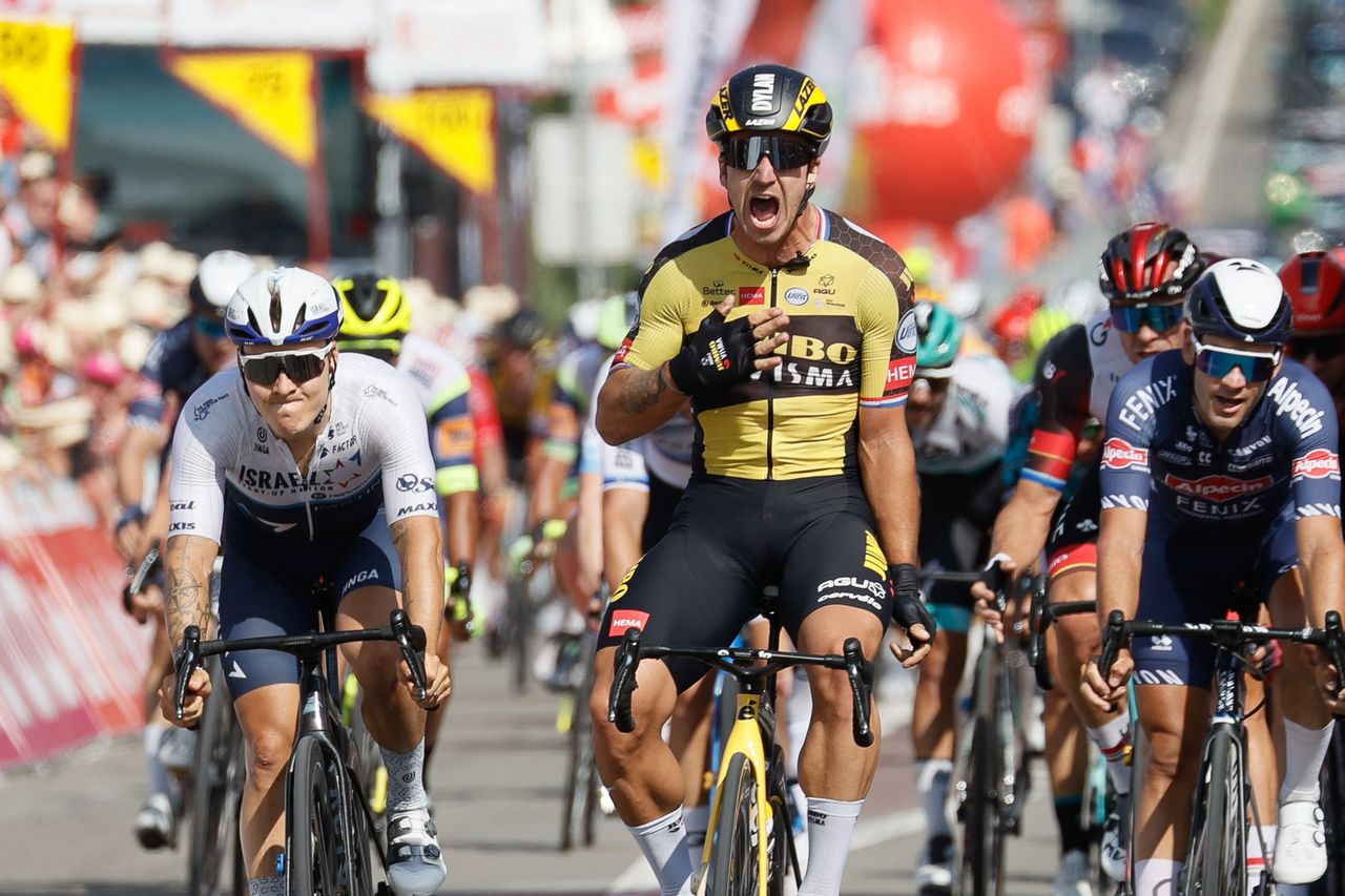 Dylan Groenewegen won in juni de eerste etappe in de Tour van Wallonië.