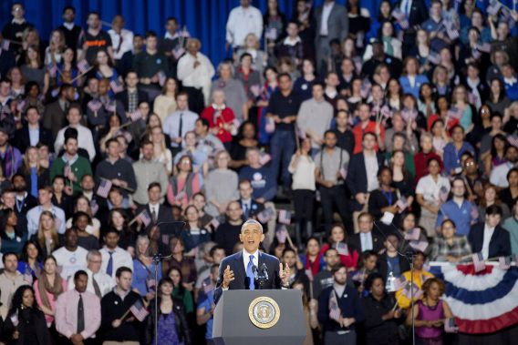 Barack Obama tijdens zijn speech nadat bekend is geworden dat hij is herkozen als president van de VS.