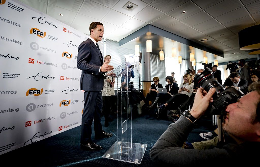 VVD-lijsttrekker Mark Rutte stond maandag de internationale pers te woord voorafgaand aan het EénVandaag-debat en kreeg vooral vragen over het conflict met Turkije.