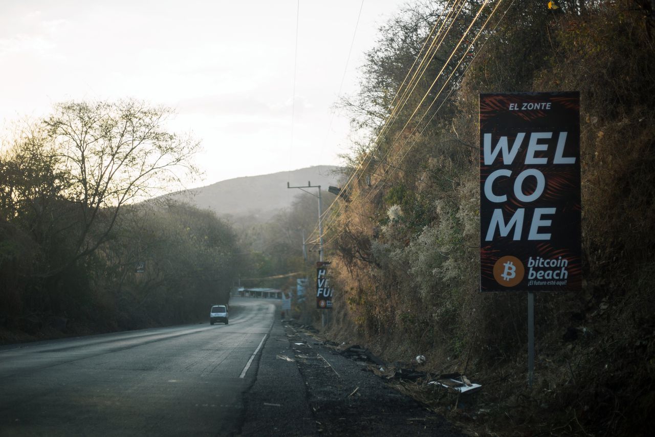 Wat betekent de bitcoin voor de gewone Salvadoranen? - NRC