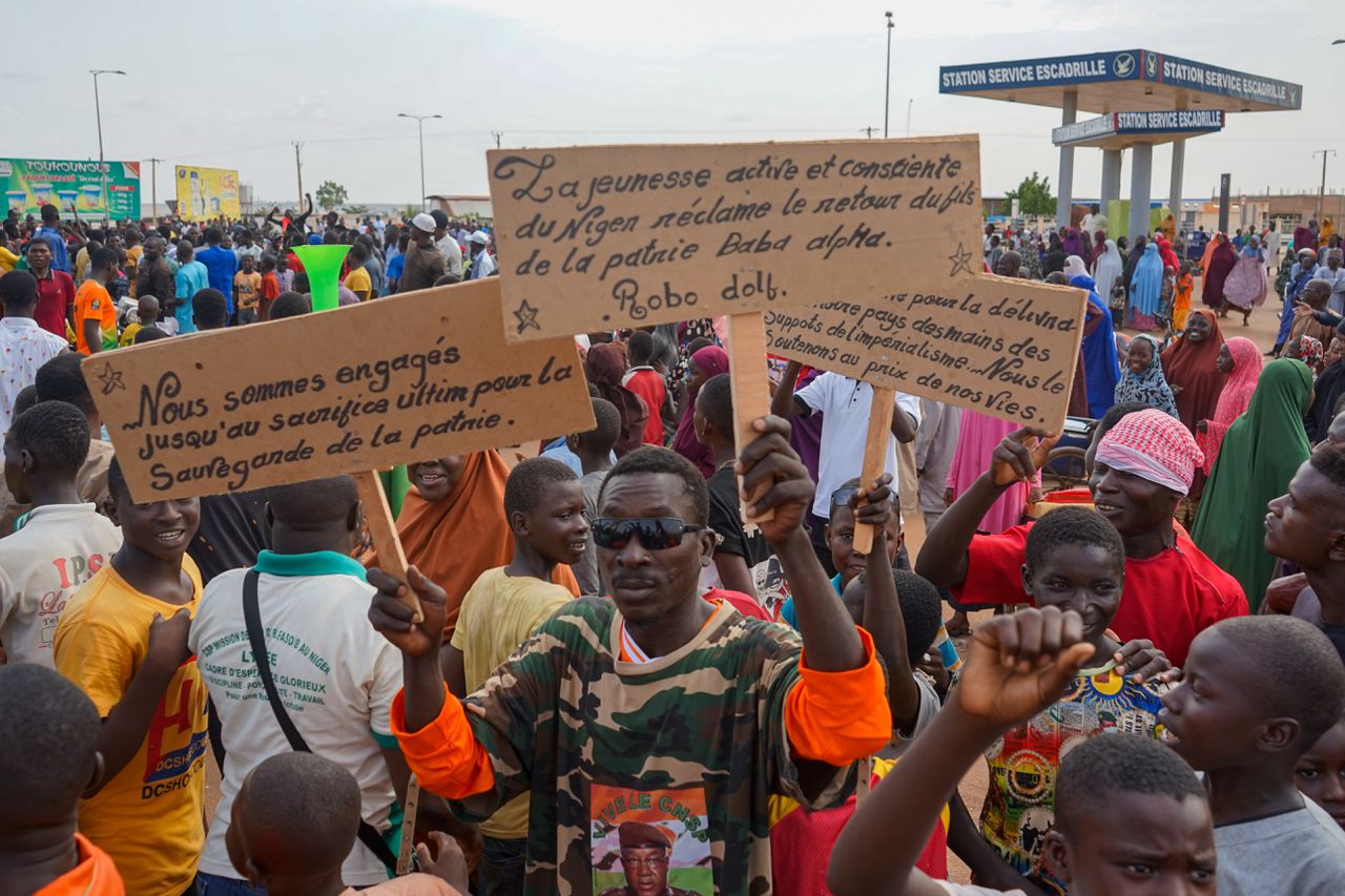 Militaire junta in Niger wijst Franse ambassadeur de deur 